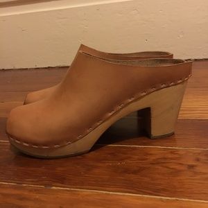Bryr Clogs - Tan Chloe Peep Toe w/ High Heel